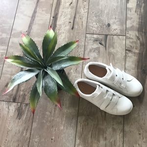 Like-New Triple Strap White Sneakers